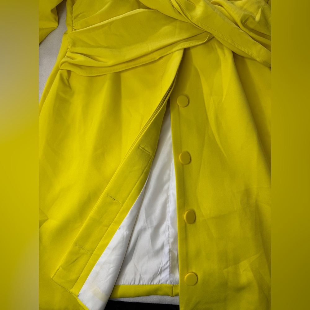 Vibrant Yellow Dress - Picture 5 of 11